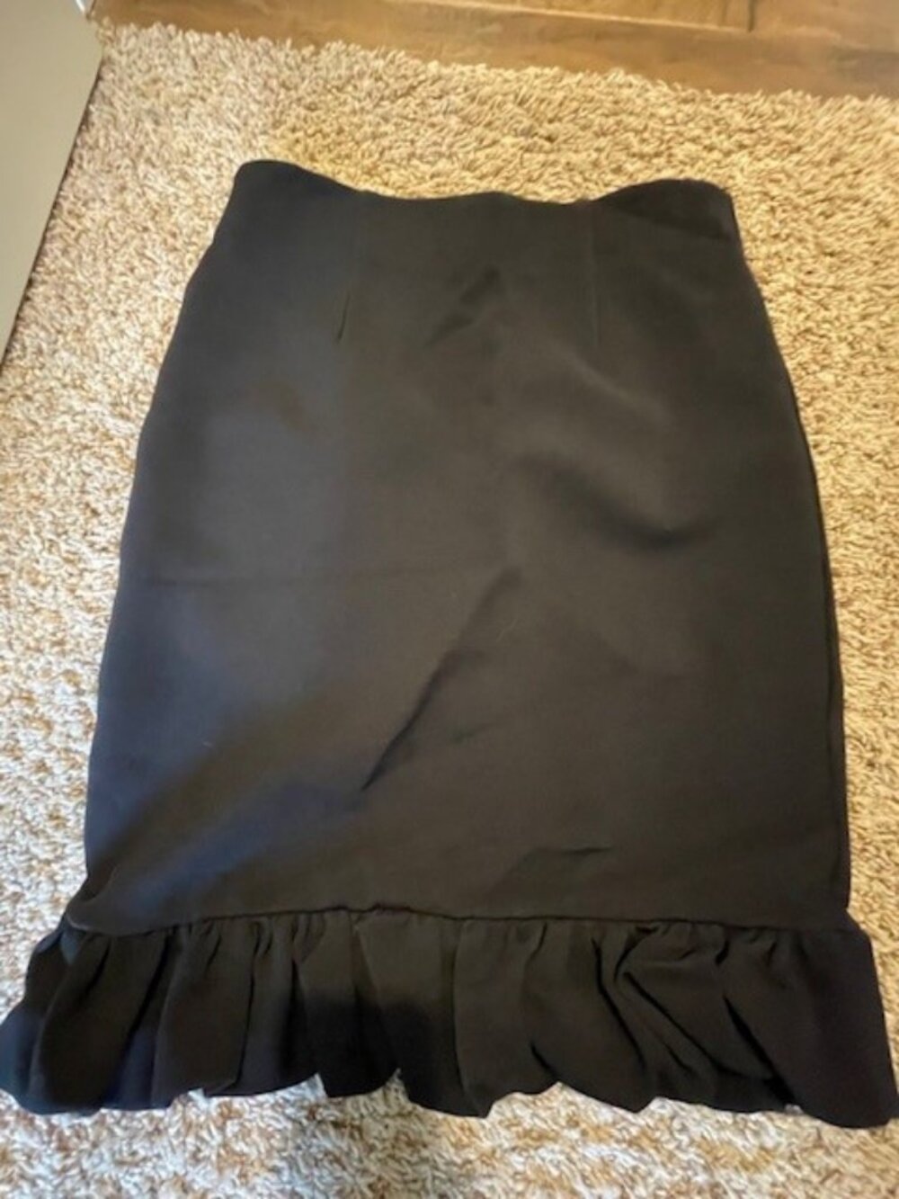Maeve Black Fitted Bubble Hem Skirt Sz M